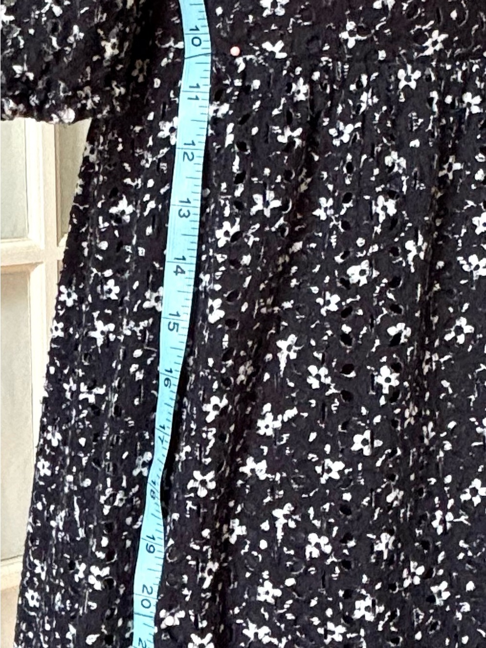 Anthro Maeve Black Floral Eyelet Babydoll Dress Puff Sleeve Cottagecore M - Picture 8 of 10